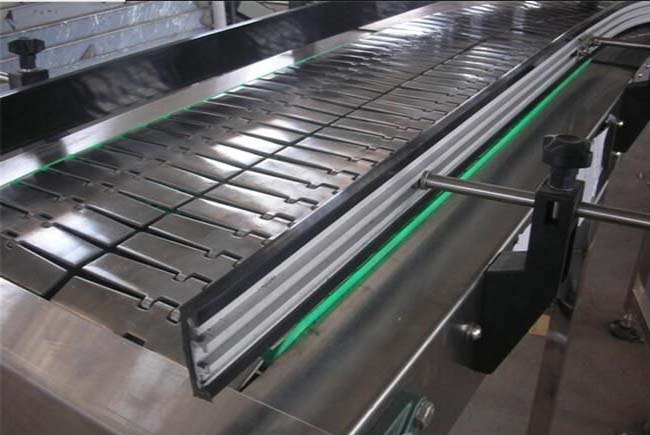 不銹鋼鏈板輸送機(jī)使用案列