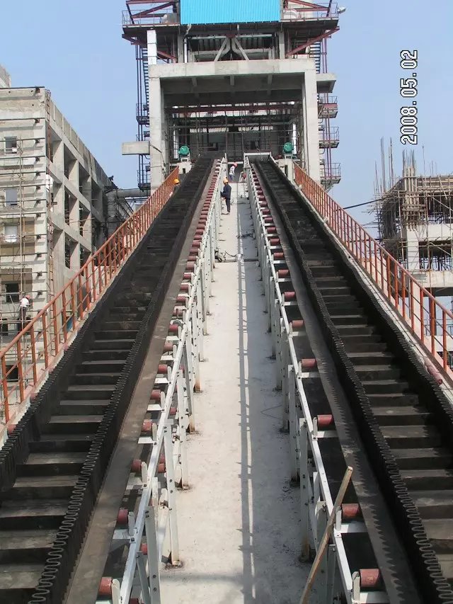 重慶礦用大傾角輸送機