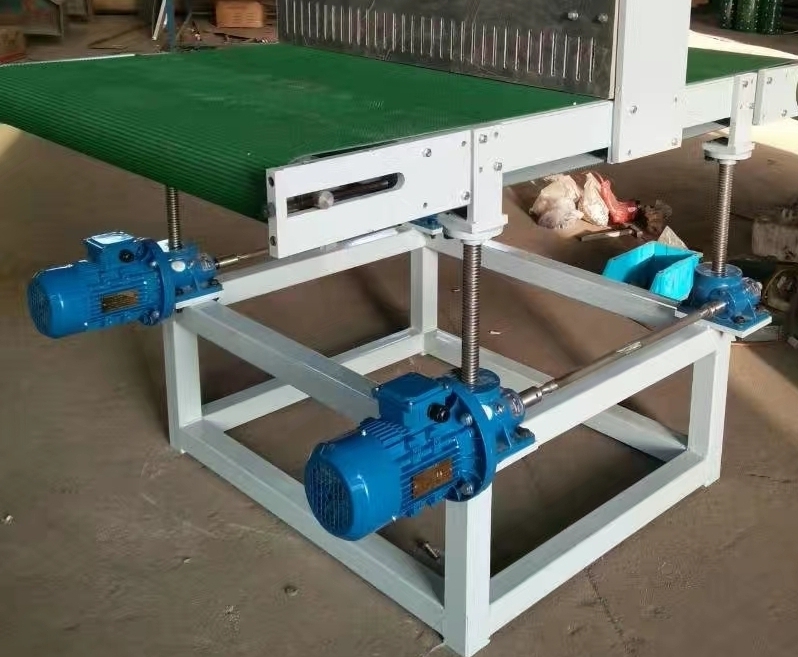 砂光機配套的江西帶式輸送機.jpg
